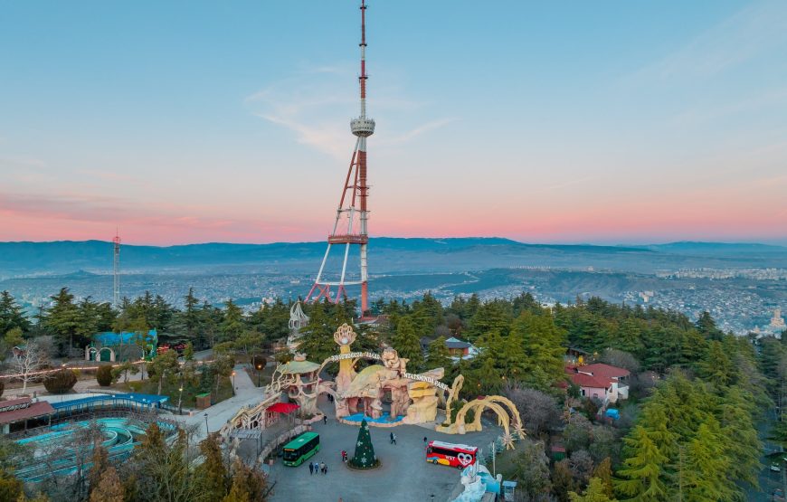 Sabaduri forest, Bears and wolves shelter. Chronicles of Georgia and Funicular tram in 1 day.