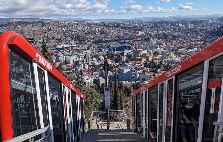 Sabaduri forest, Bears and wolves shelter. Chronicles of Georgia and Funicular tram in 1 day.